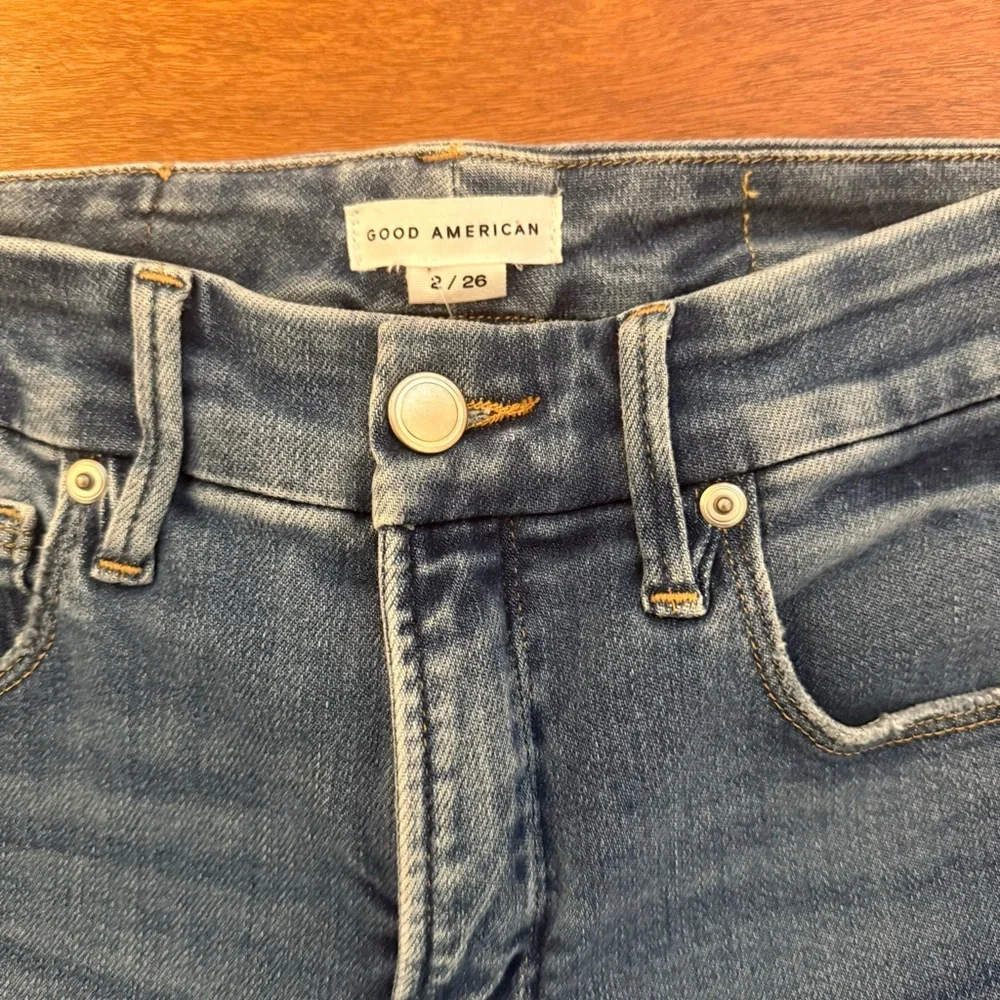 Good American  Good Legs Straight” (Raw Hem /Ankle Straight Leg